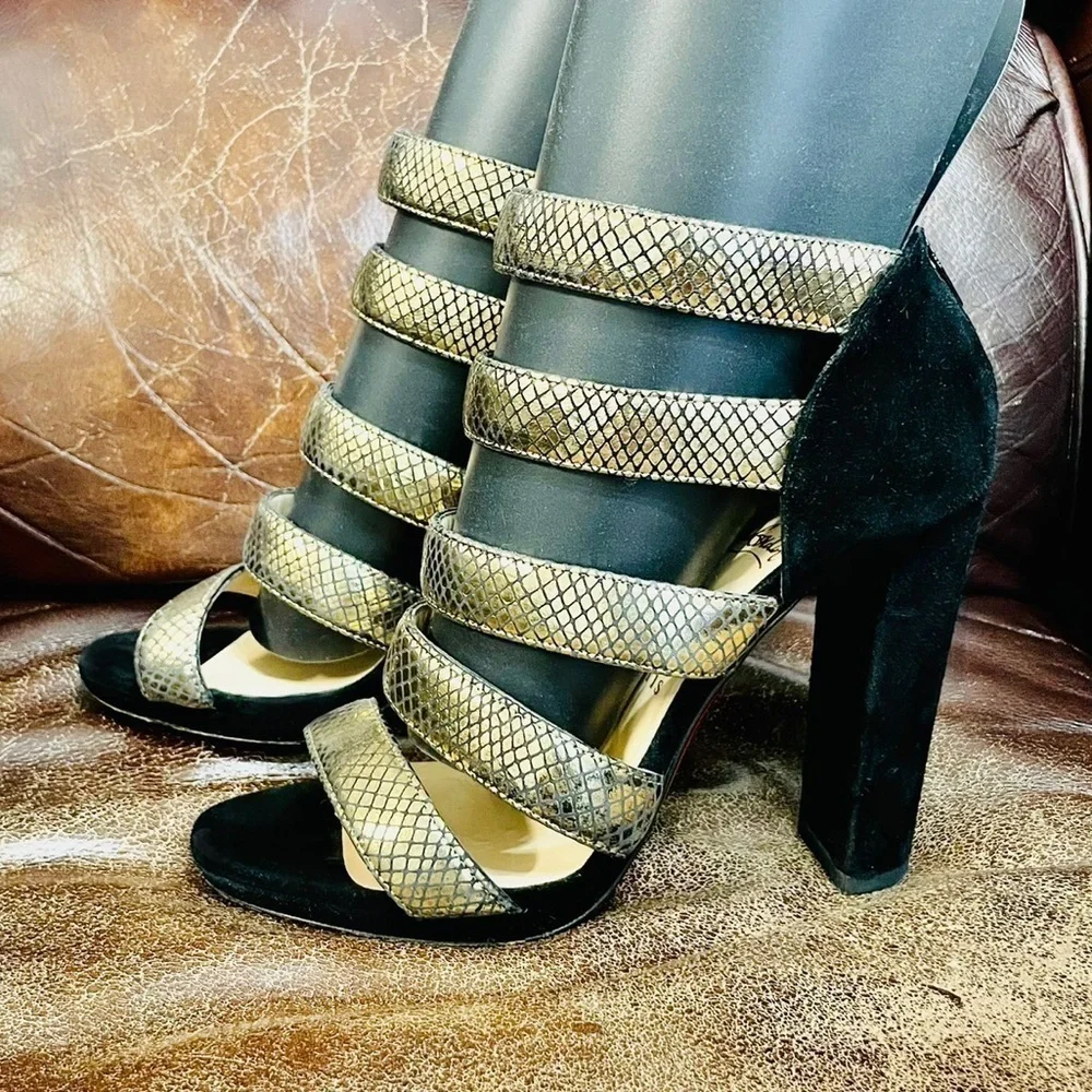 Christian Louboutin wide strappy peep toe pumps,chunky heel, Veau Velour sandals